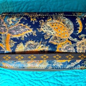 EUC Unique Patricia Nash Wallet